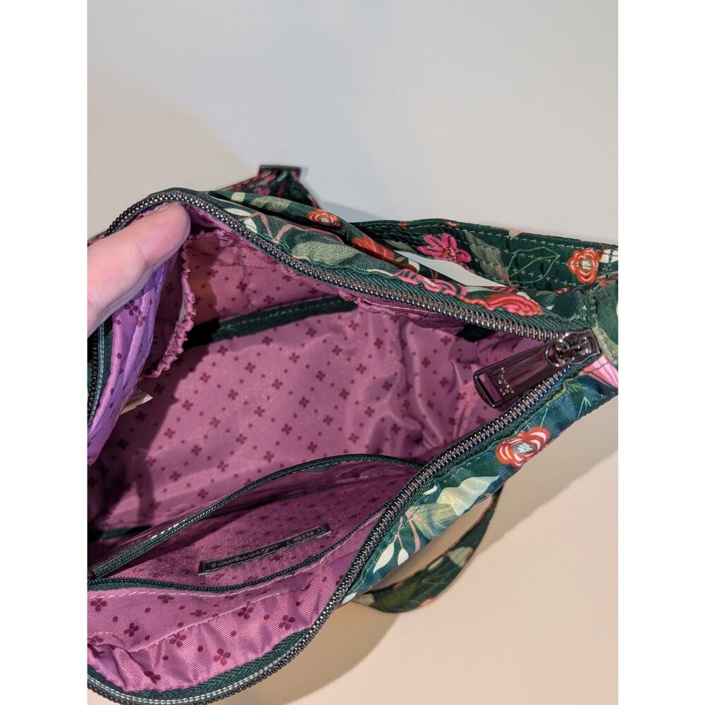 Lug Scamper Crossbody Bag Everglade Floral Flowers Lightweight - Picture 3 of 6
